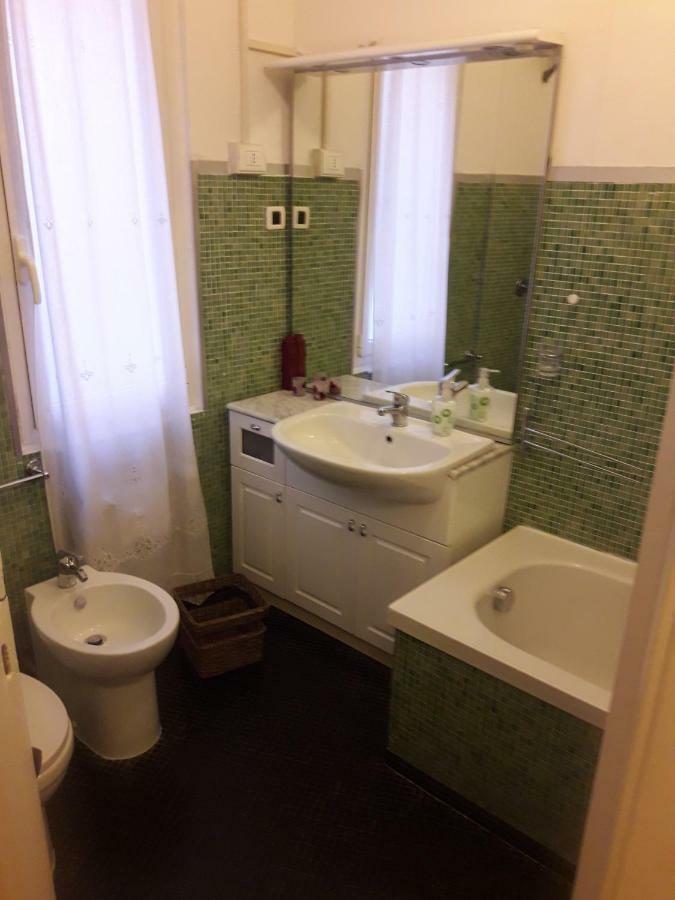 Il Riposo Del Guerriero Guesthouse Генуя Екстер'єр фото